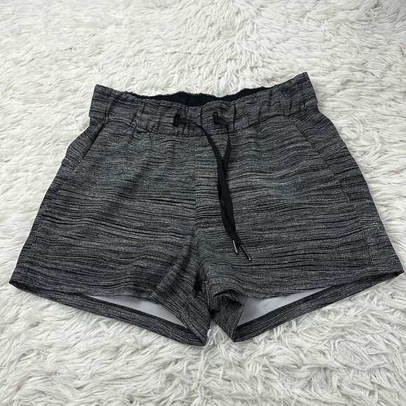 Lululemon On The Fly Short (3") Bit Point Ice Grey Black - Picture 1 of 6